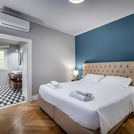 Hs4U Ricasoli Luxury apartment near Duomo N. 3-2